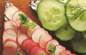 Бутерброды с козьим сыром