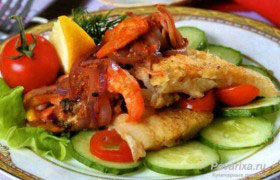 Камбала, запеченная с соусом из морепродуктов