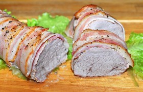 Свиная вырезка в беконе