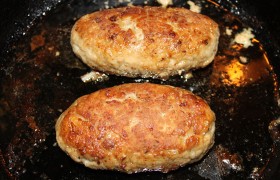 Мясные зразы с грибами - фото №7