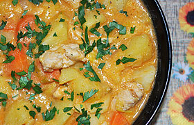 Тушеный кролик с овощами