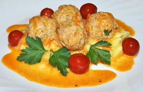 Фрикадельки с кабачком